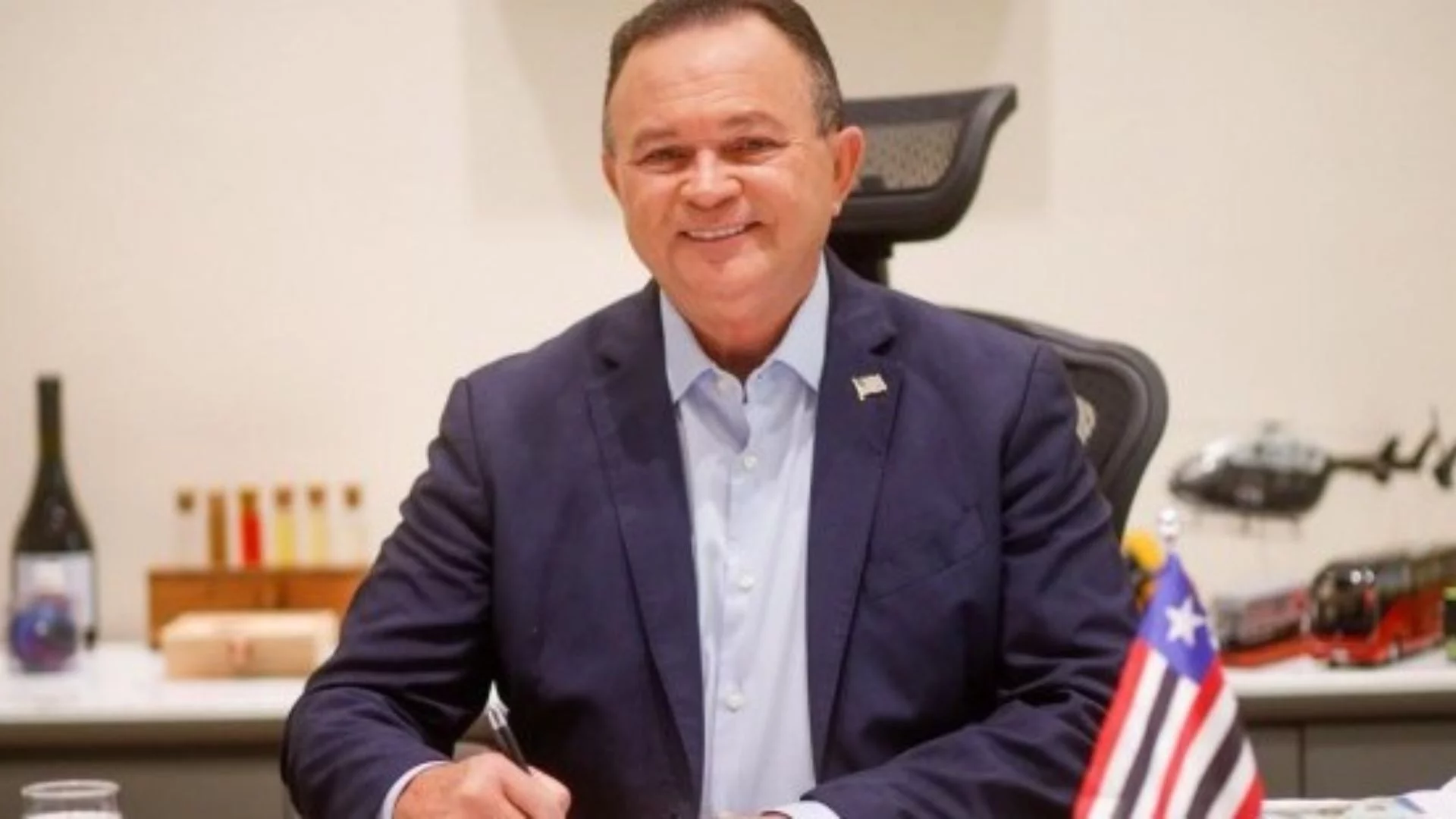 Brandão anuncia reajustes e mudanças para servidores