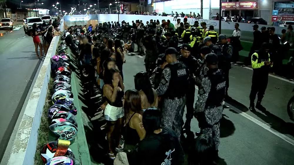 Operação interrompe 'rolezinho' e apreende mais de 100 motos em São Luís